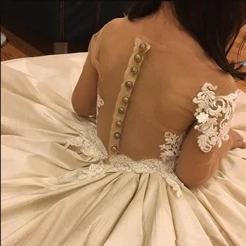Bine-Proiectat Rochie de Printesa cu Arcul ștrasuri din Mărgele Nasturi Iluzia Mâneci Lungi Pur Gât Personalizate Fata Rochie de Flori Pentru Nunta