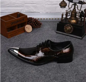 Moda de vara casual pantofi respirabil personalitate casual barbati de afaceri metal subliniat toe pantofi dantela-up pantofi de piele